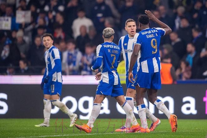 2-0！葡超30冠霸主8连胜+开局16轮不败 62岁穆帅绝望：被甩开10分