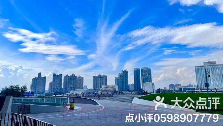 奥运冠军打卡广东美术馆