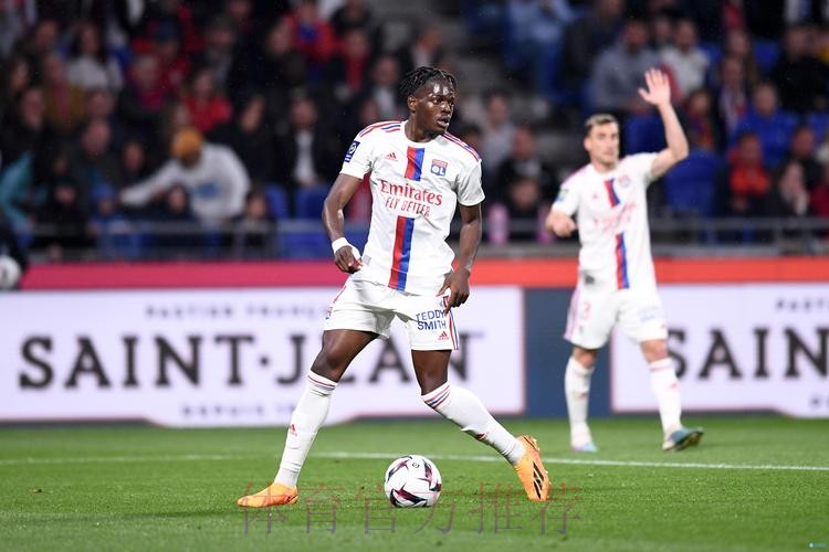 马卡:皇马有意补强后防 派人考察莱比锡后卫卢克巴